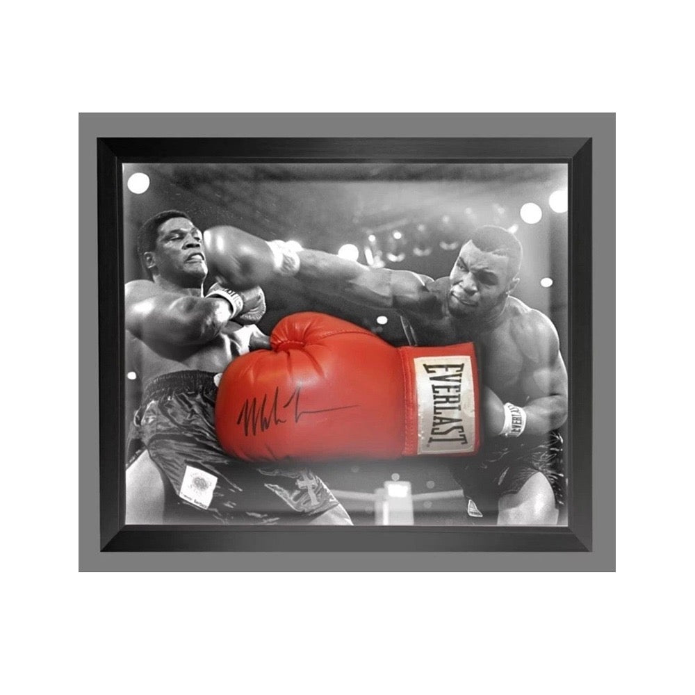 Mike Tyson signed Boxing Glove!